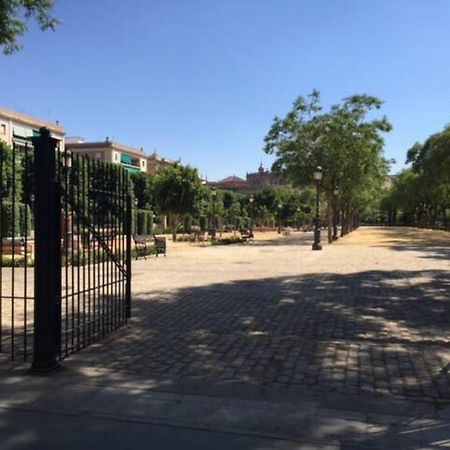 Apartamento A Estrenar Frente A La Plaza De Espana 塞维利亚 外观 照片