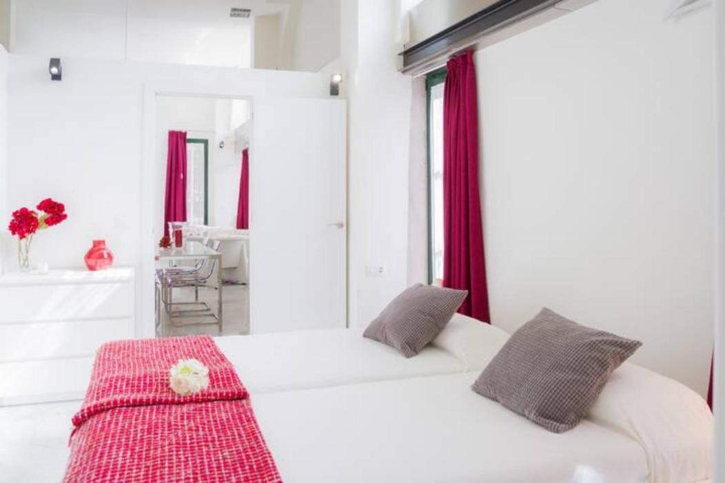 Apartamento A Estrenar Frente A La Plaza De Espana 塞维利亚 外观 照片